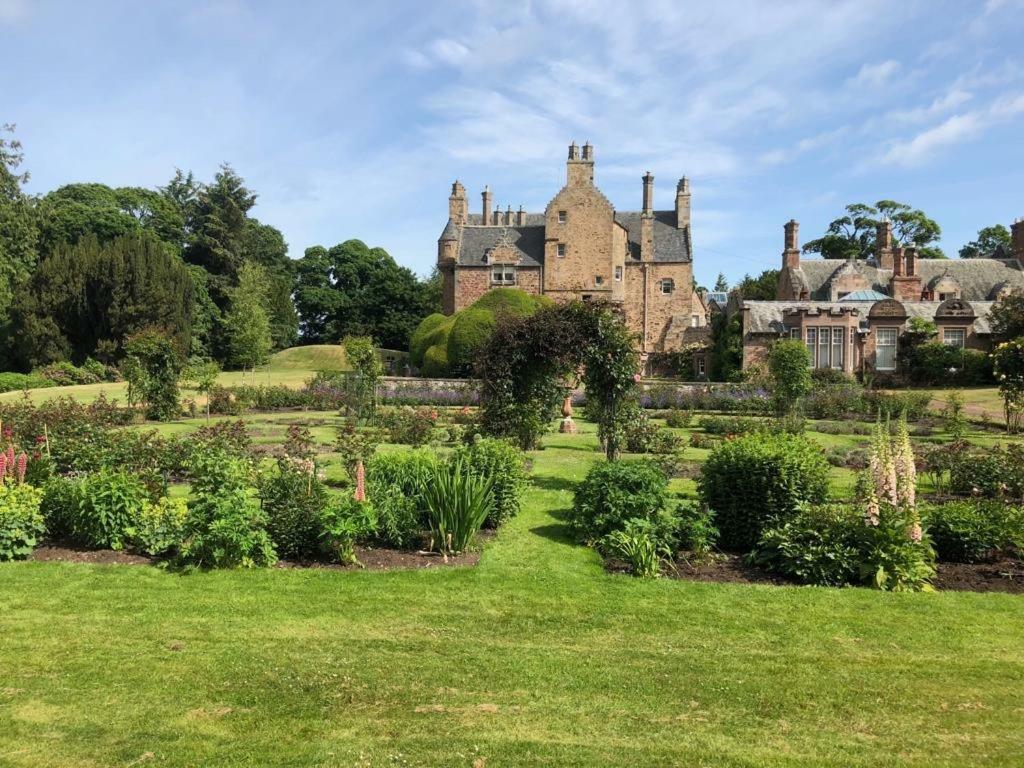 فيلا أبرليديفي Luffness Castle Wing المظهر الخارجي الصورة